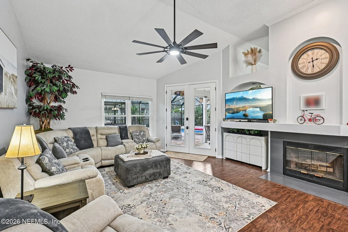 Photo of 404 PIPER Place