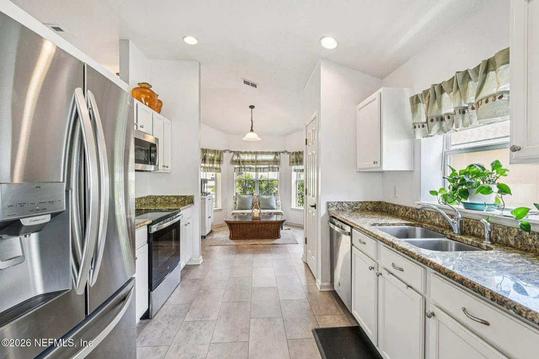Photo of 1008 OAK ARBOR Circle