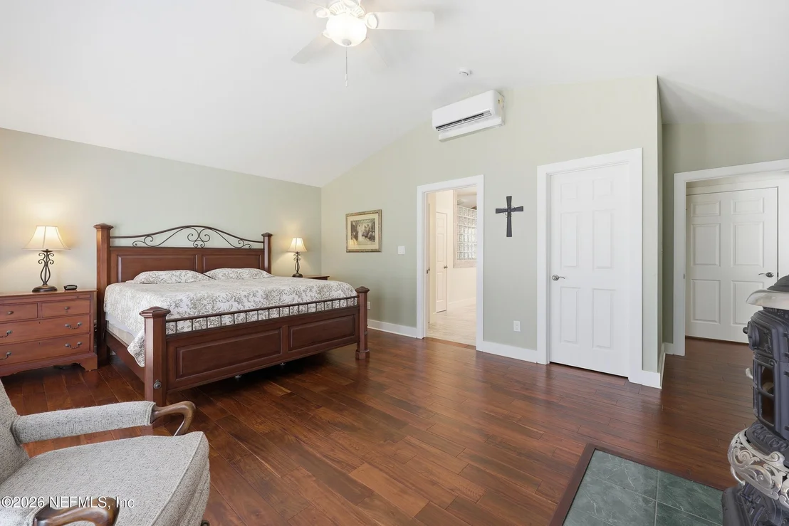 Photo of 17 SYLVAN Drive