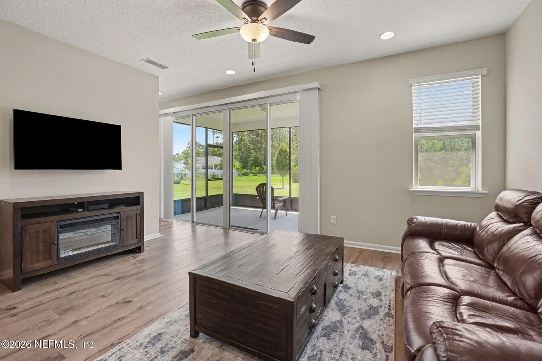 Photo of 4630 PINE RIDGE Parkway