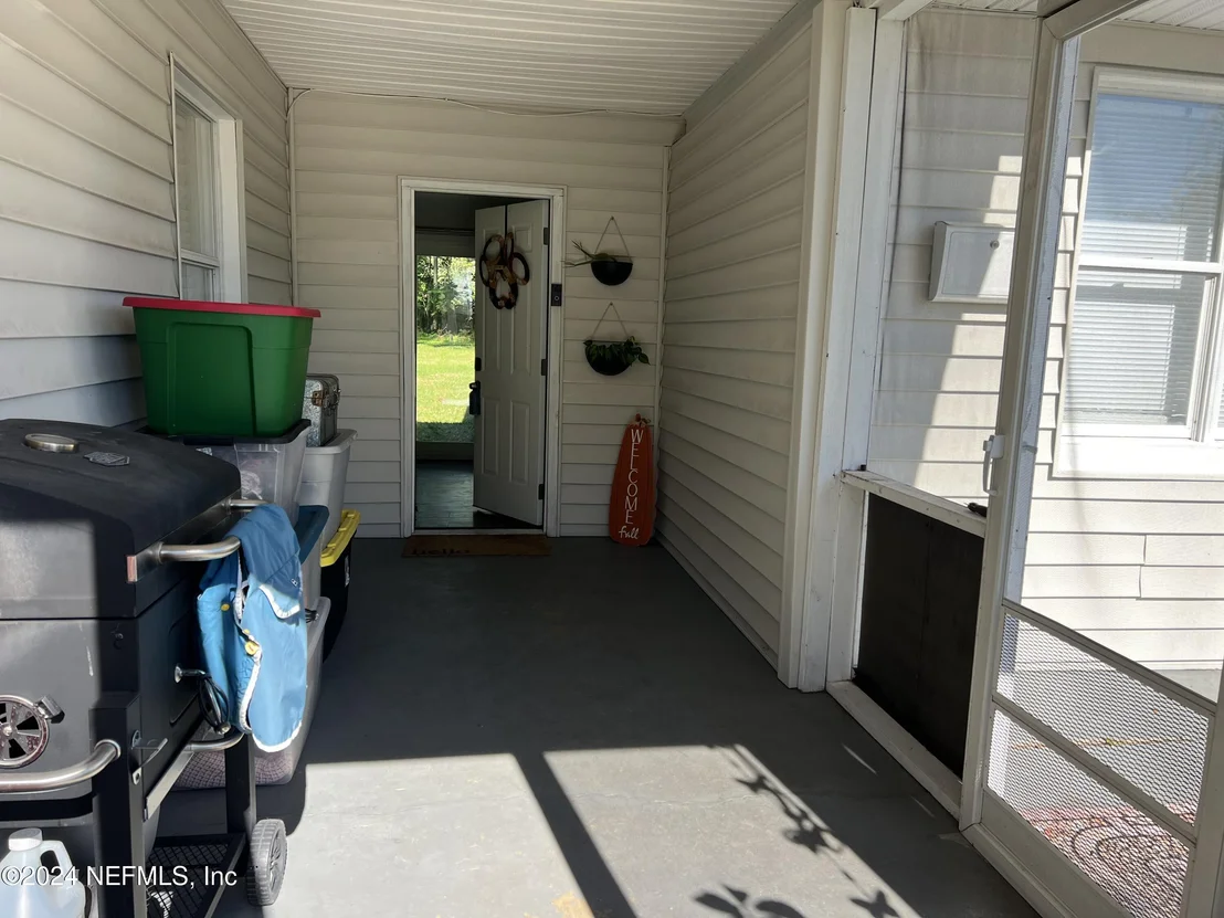 Photo of 5519 RIVER FOREST Drive