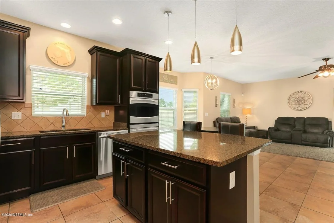 Photo of 301 N BELLAGIO Drive