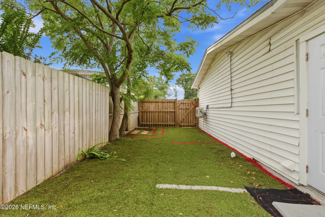 Photo of 7520 BROCKHURST Drive