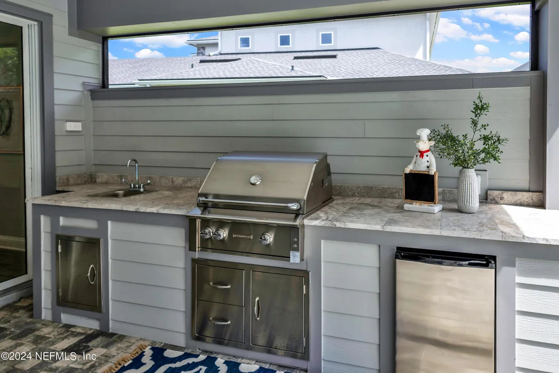 Photo of 10385 SILVERBROOK Trail
