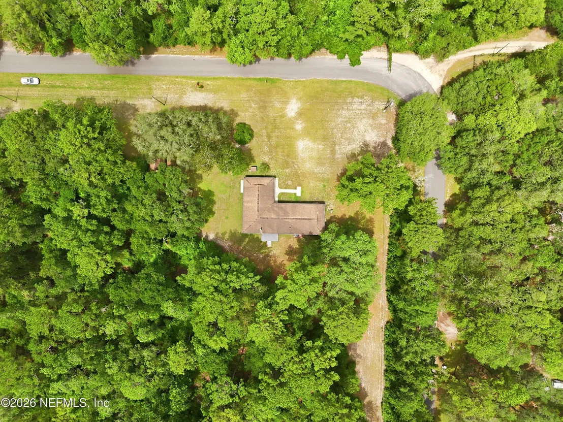 Photo of 1733 HEREFORD Road