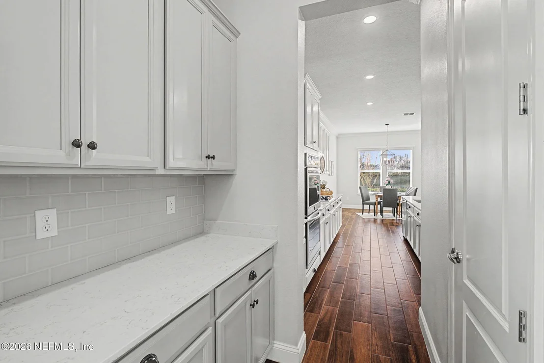 Photo of 316 RENWICK Parkway