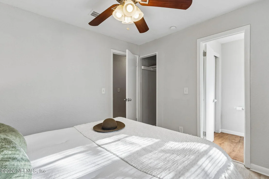 Photo of 2965 SUNSET Street