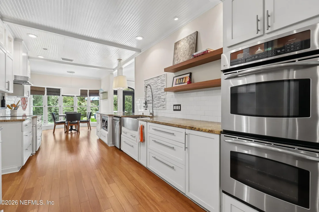 Photo of 2856 RAVINES Road