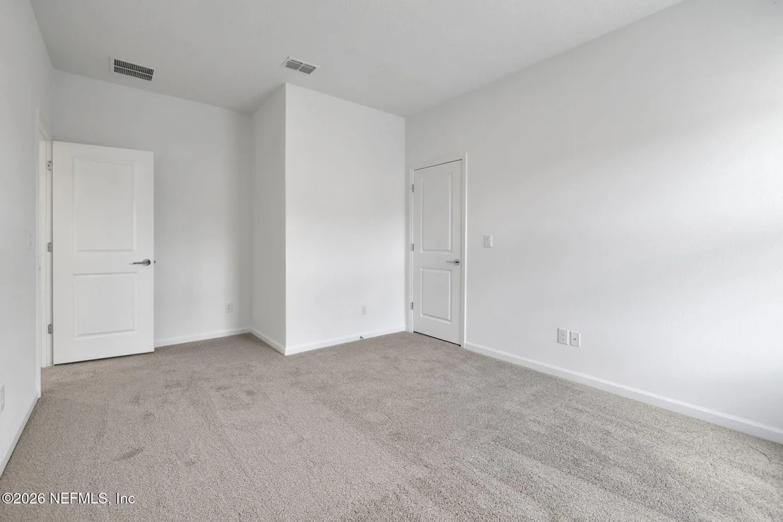 Photo of 565 FARMFIELD Drive