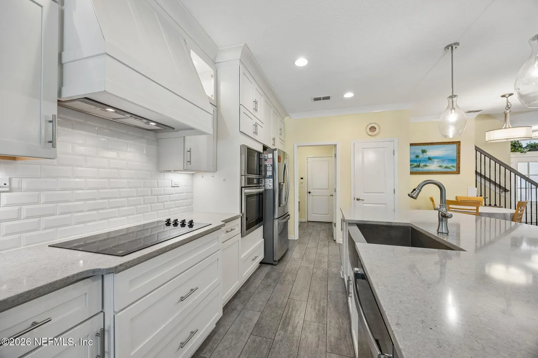 Photo of 96017 BREEZEWAY Court