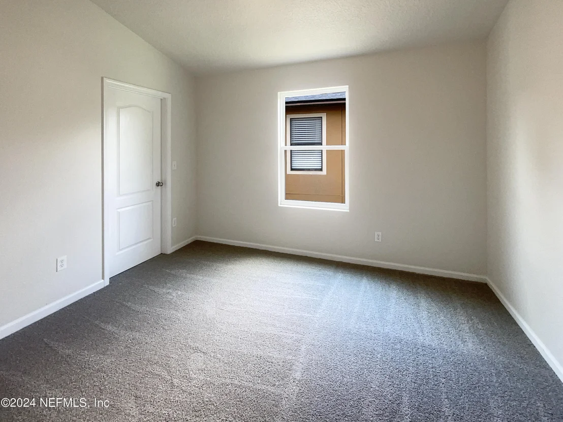 Photo of 13527 DEVAN LEE Drive E