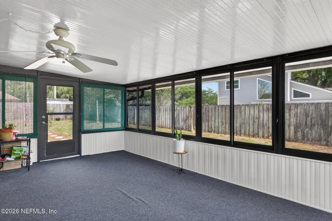 Photo of 1411 FOREST Lane