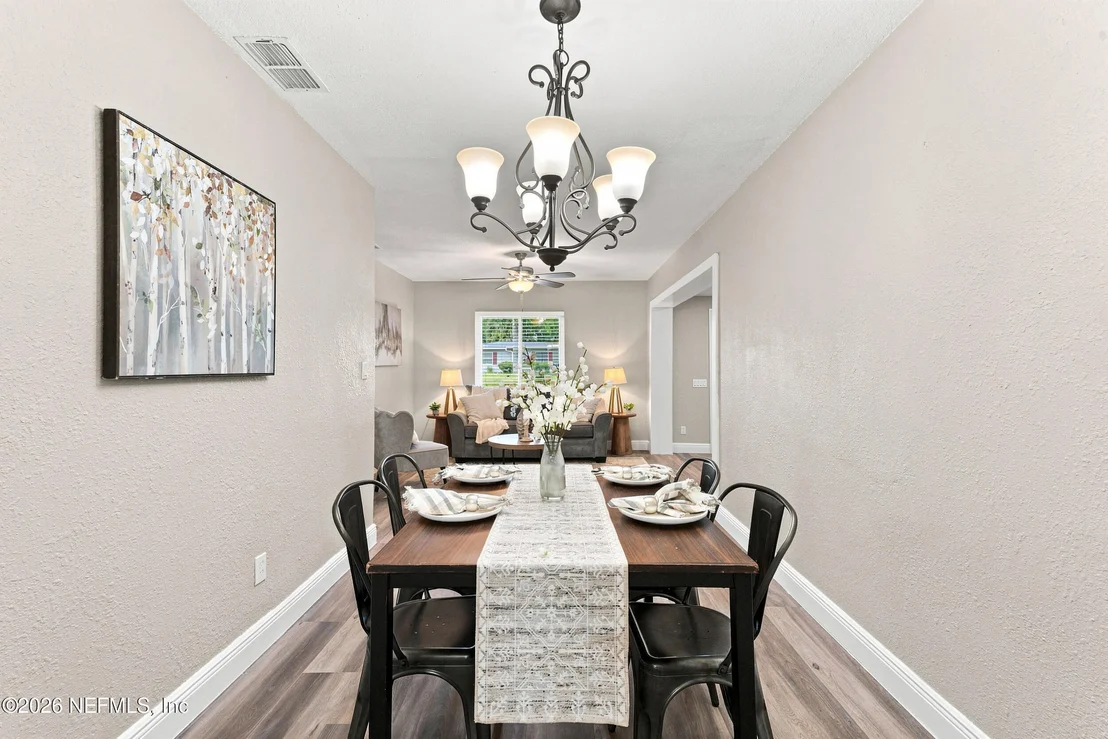 Photo of 517 NIGHTINGALE Road