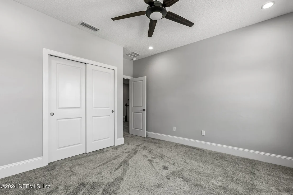 Photo of 863 OLD BLUFF Drive