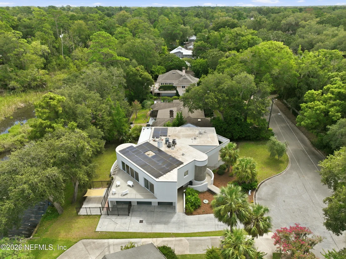 Photo of 715 RIO LINDO Drive