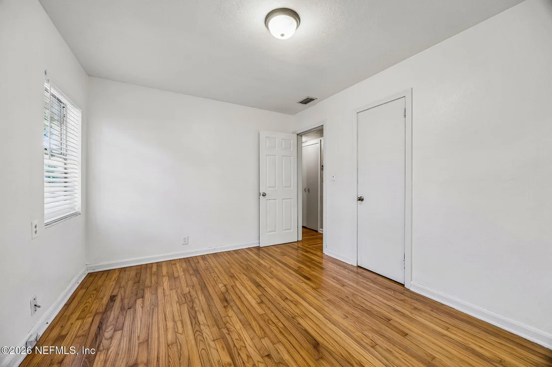 Photo of 5511 BURDETTE Road