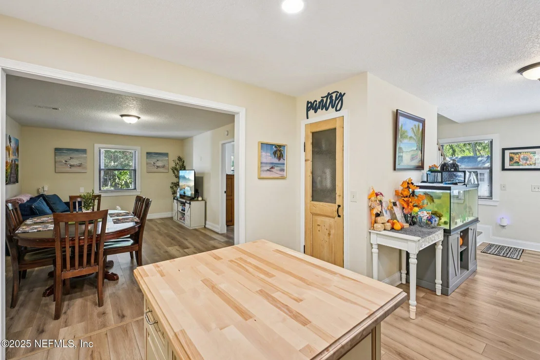 Photo of 1265 WHISPERING PINES Road