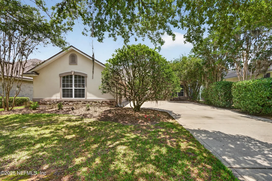 Photo of 1439 BARRINGTON Circle