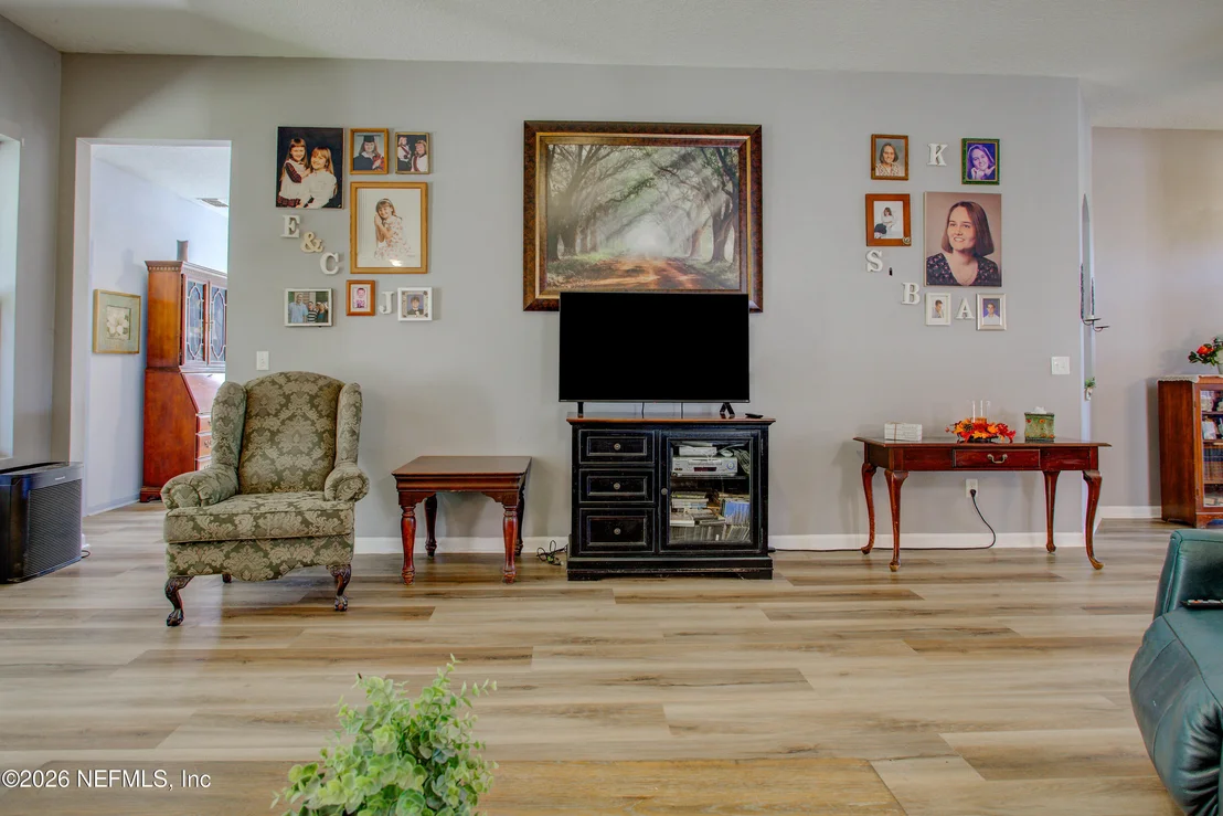 Photo of 10106 SANDLER Road