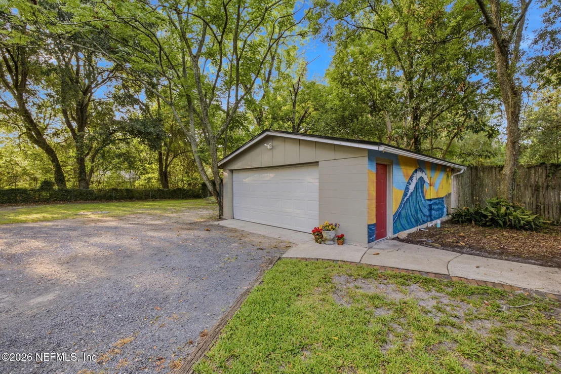 Photo of 1335 MURRAY Drive