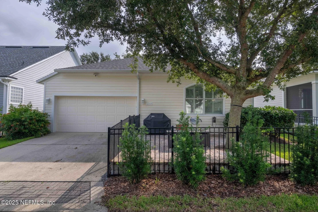 Photo of 1169 OVERDALE Road
