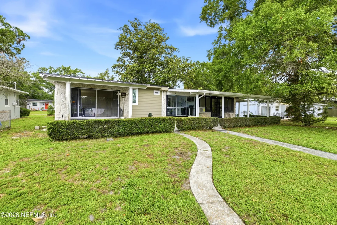 Photo of 7484 SPINOLA Road