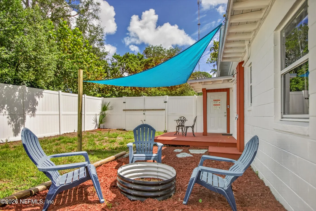 Photo of 4186 RUBY Drive E