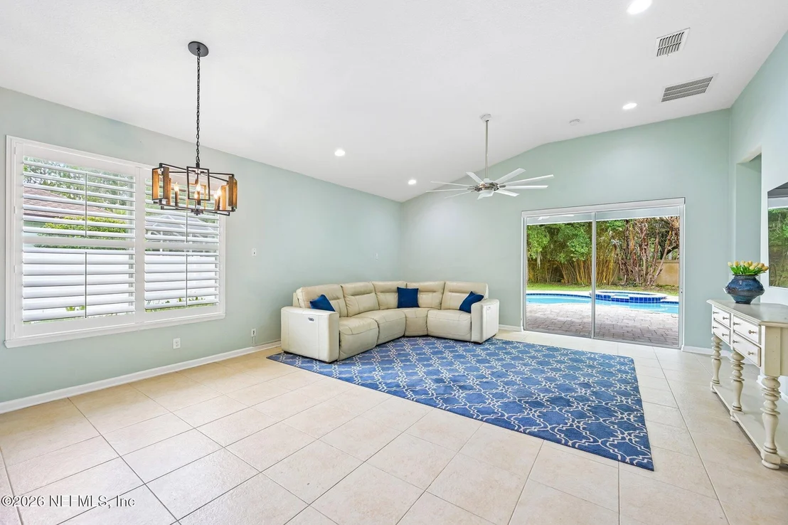 Photo of 131 CORNWALL Drive
