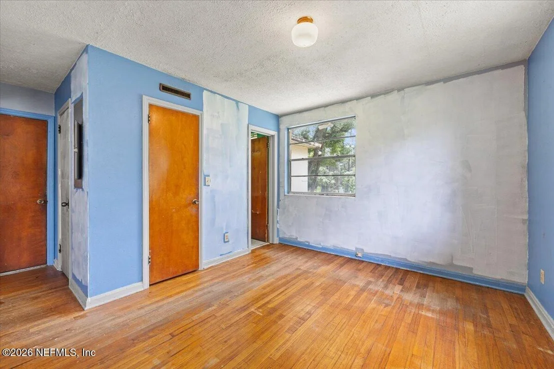 Photo of 6303 HYDE PARK HAVEN