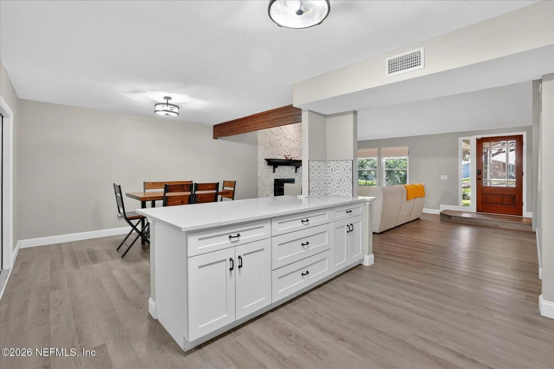 Photo of 8144 SARCEE Trail