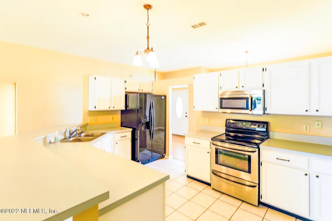 Photo of 8475 CHARLESGATE Circle E