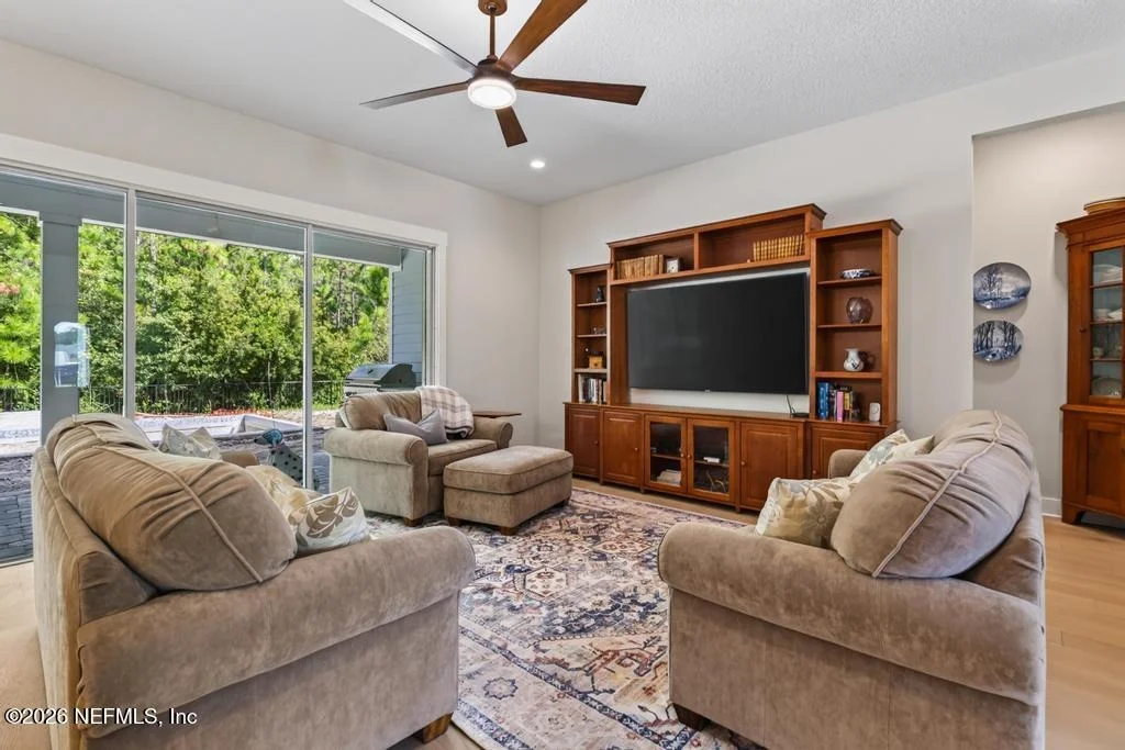 Photo of 329 SAPLING Terrace