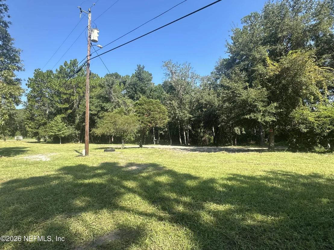 Photo of 1733 HEREFORD Road