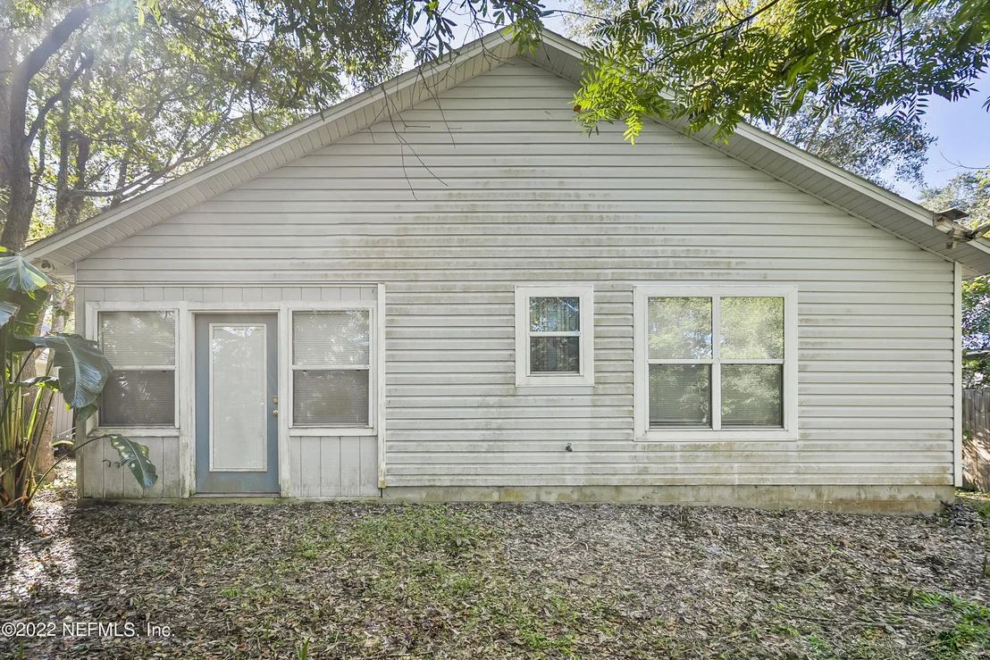 Photo of 232 NESMITH Avenue