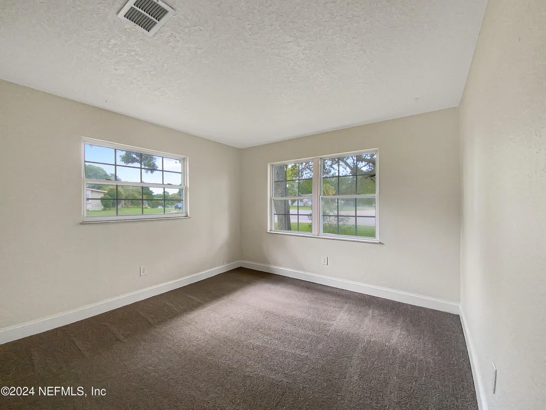 Photo of 150 SHORES Boulevard