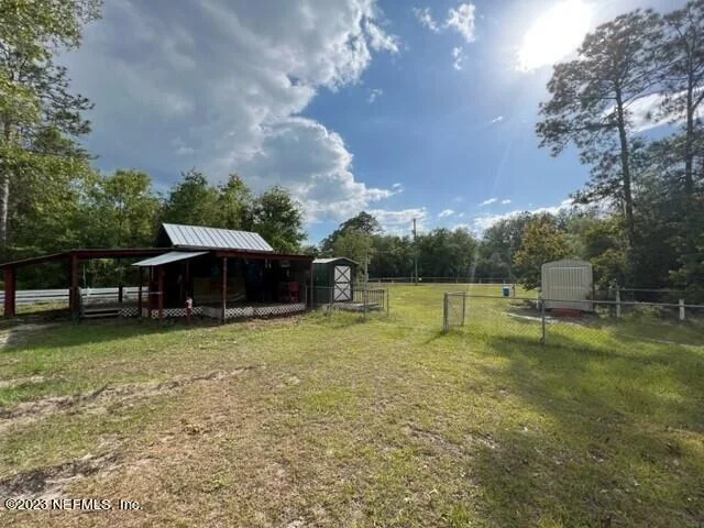 Photo of 105 KELVIN Avenue