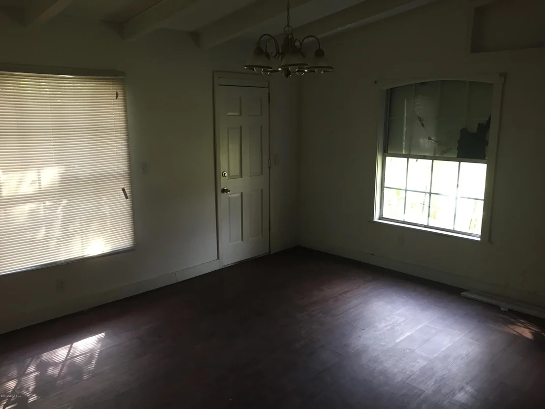 Photo of 1825 LAYTON Road