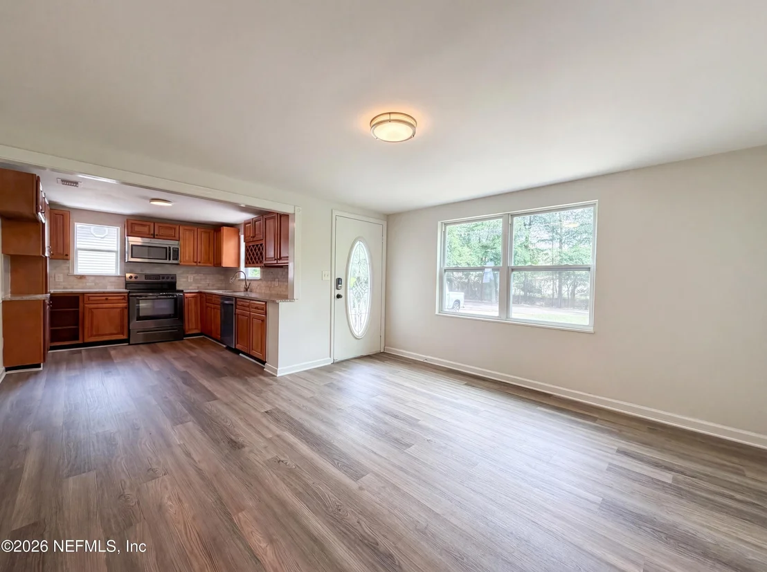 Photo of 7008 THURSTON Road