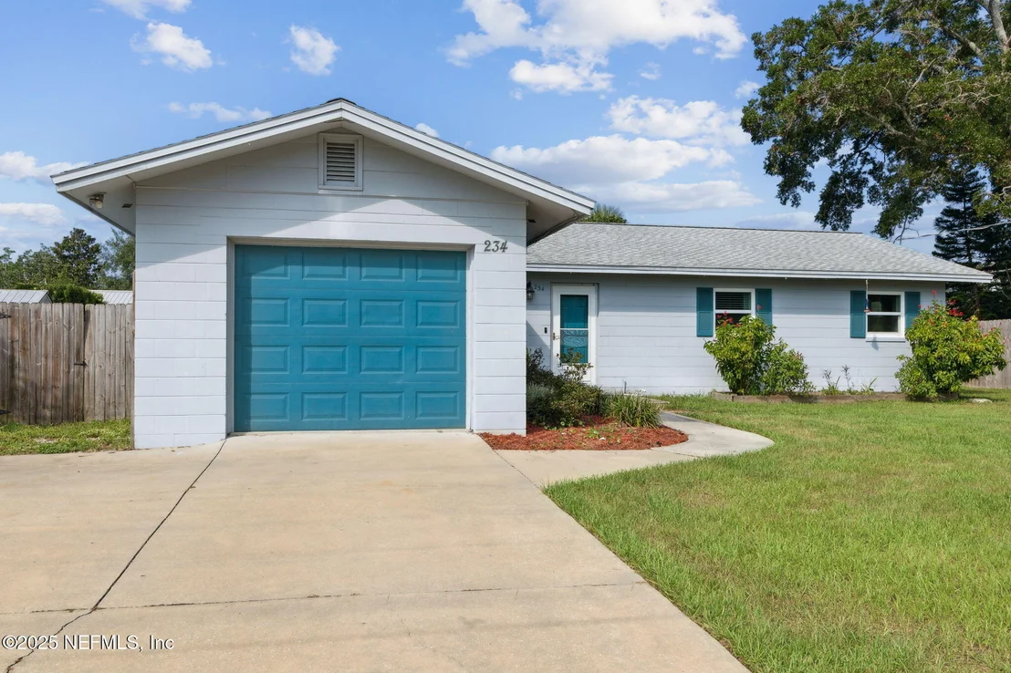 Photo of 234 HAWTHORNE Road