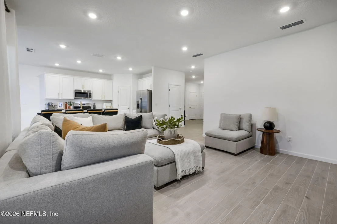 Photo of 56 DISSTON Cove