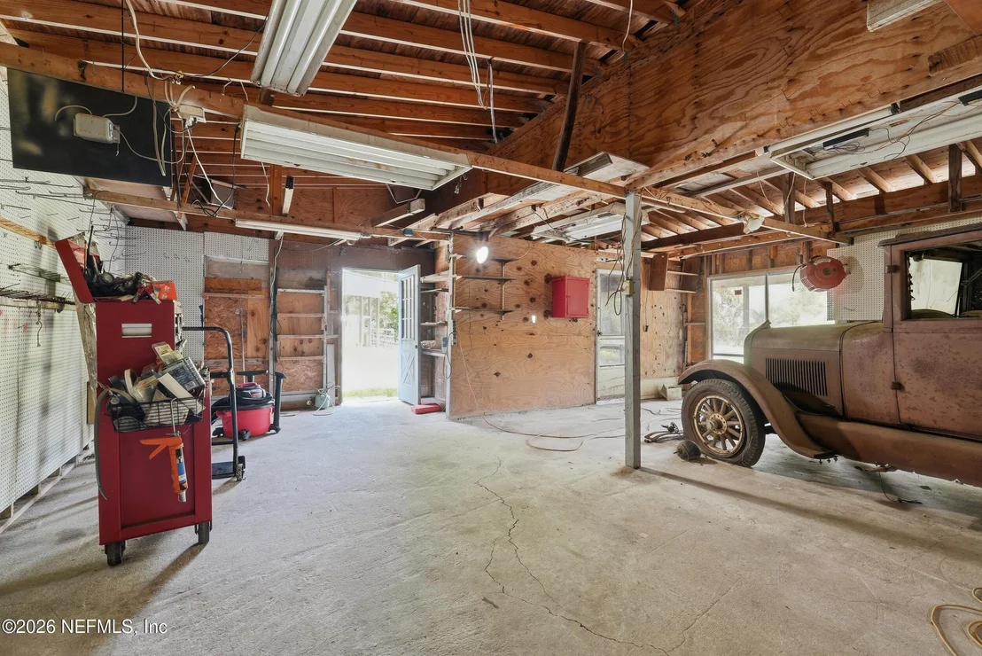 Photo of 246 AZALEA Avenue