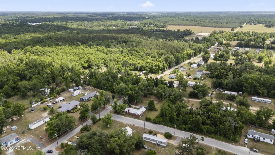 Photo of 646 SE OLD COUNTY CAMP Road