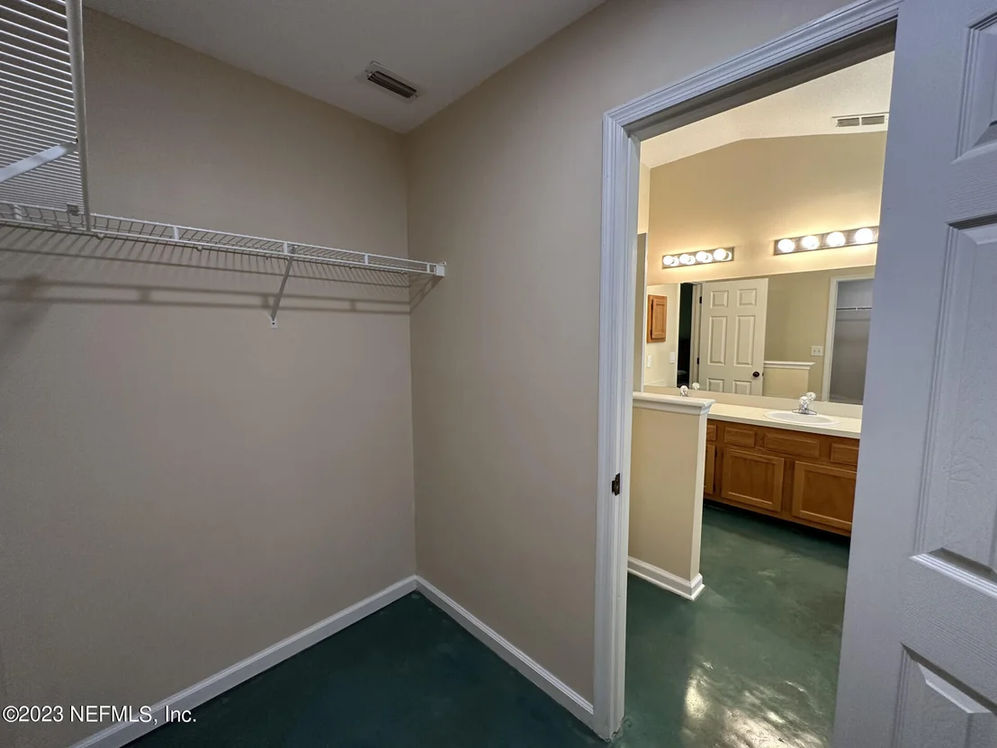 Photo of 209 IVY LAKES Drive