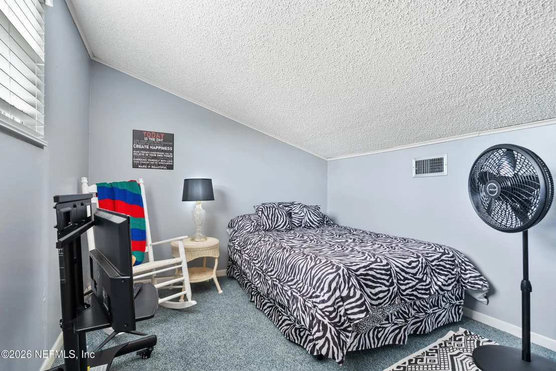 Photo of 5992 HECKSCHER Drive