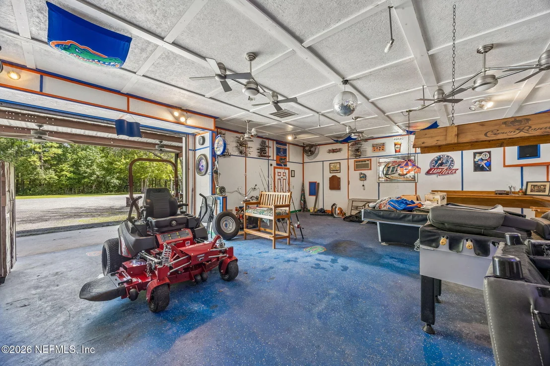 Photo of 35487 QUAIL Road N