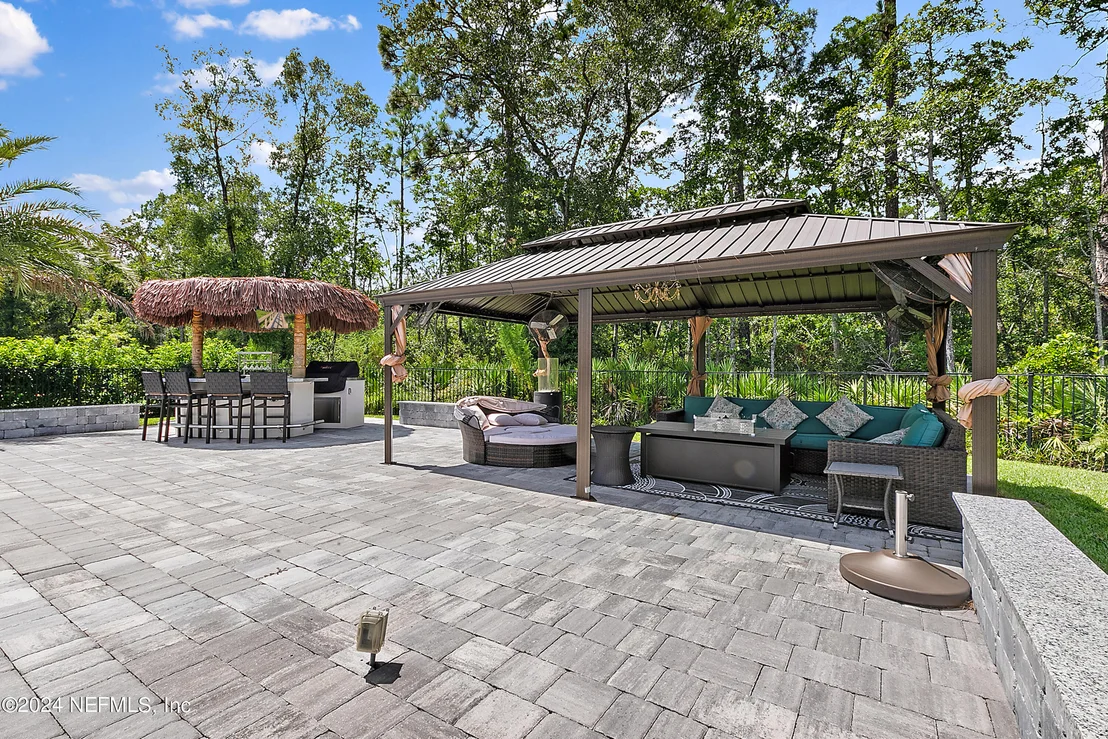 Photo of 10468 SILVERBROOK Trail