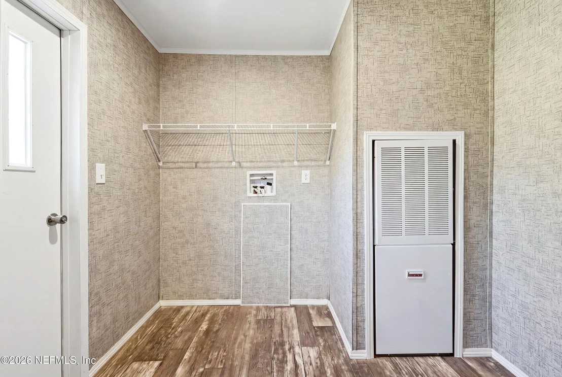 Photo of 187 LAKEVIEW Drive