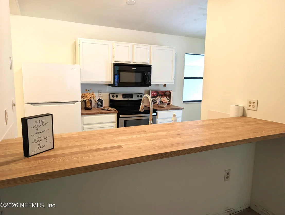 Photo of 116 BISCAYNE Drive