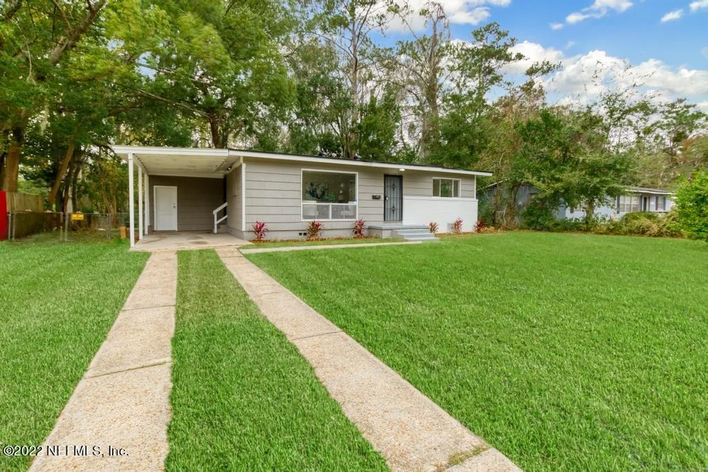 Photo of 10328 PINEHURST Drive