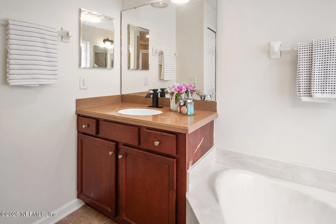 Photo of 535 ROSERUSH Lane